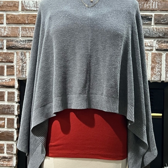 Lululemon forward flow poncho Cashmere blend - SZ OS - Picture 5 of 10